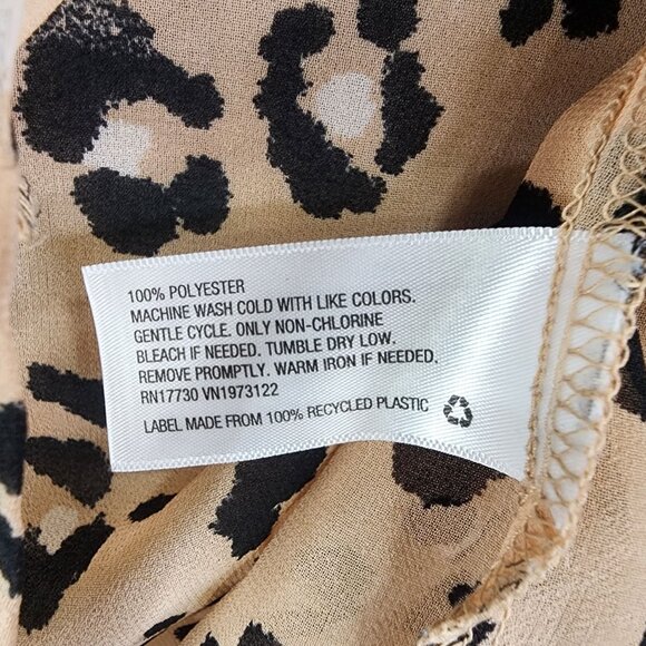 Women's Beige Leopard Print Blouse Top V-Neck Long Sleeve A New Day Size M - Picture 6 of 10